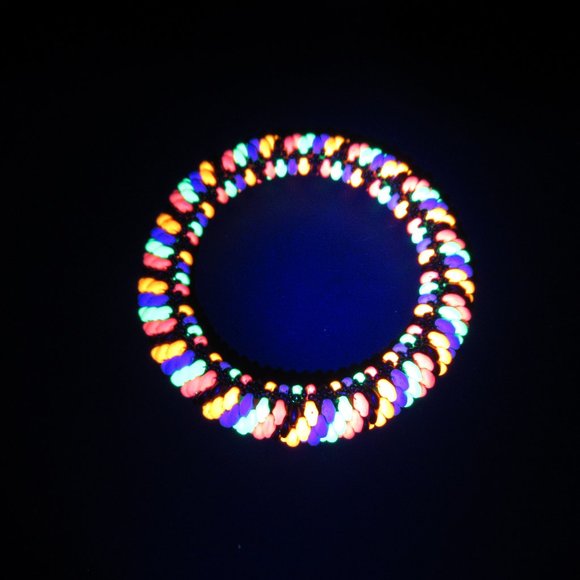 Neon Superduo Bangle - Picture 5 of 9